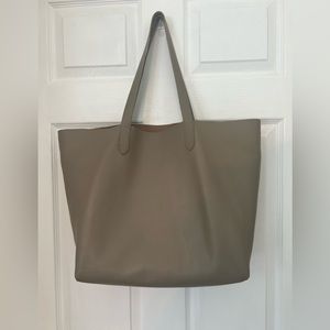 Cuyana Tote with organizer